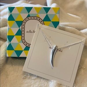 Stella & Dot Delicate Horn Necklace